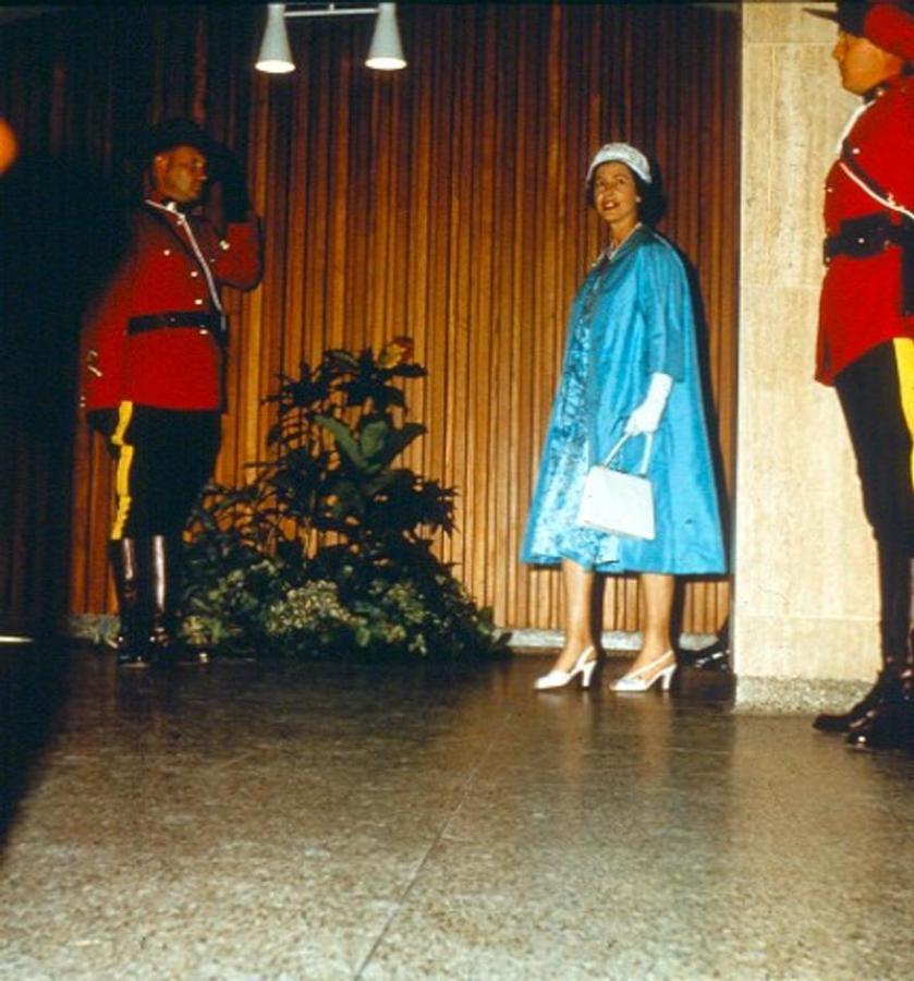 Queen Elizabeth II visits the UBC Faculty Club
