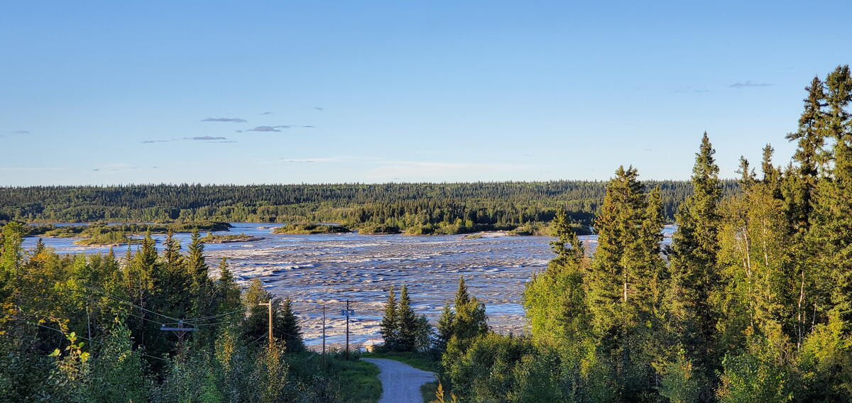 A wide-angle shot of the Des Nedhé (Slave) River from Rohma's neighbourhood
