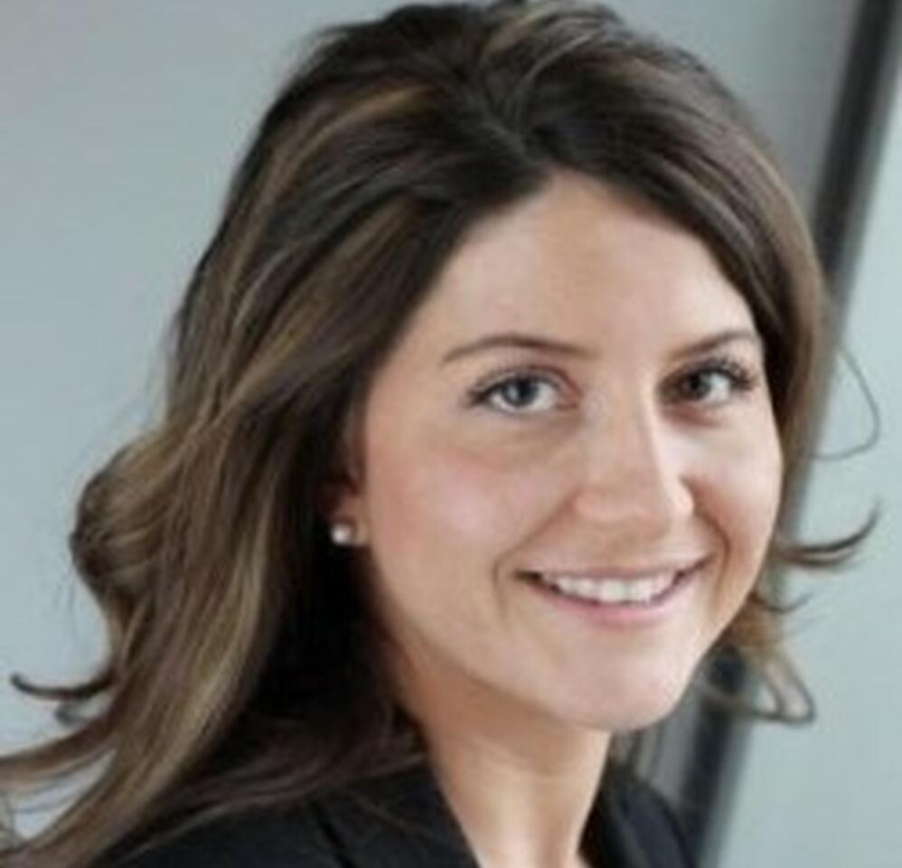 Alyssa Lochbaum, BA’08, DipAcc’09